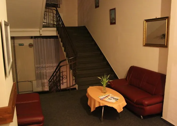 马科斯西梅克酒店 3* 俄斯特拉发